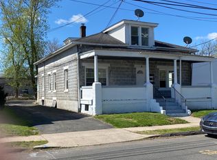 9 Cherry St APT 1B, East Hartford, CT 06108