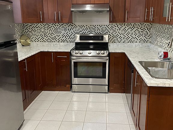 5th image of 7647 Doverwood Dr