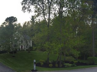 11 Evergreen Cir, Sterling, MA 01564