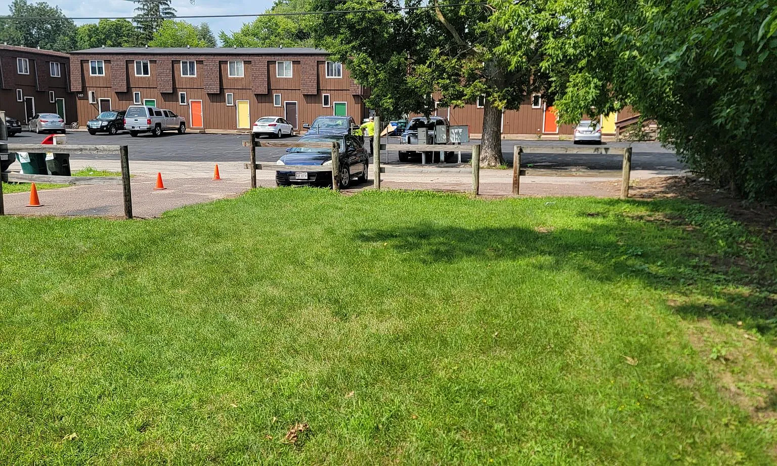 2 bed, $940 — Photo 2
