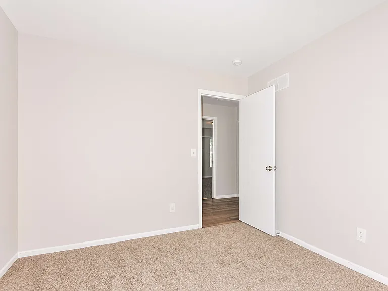 2702 Red Cedar Parc Dr S — Photo 11