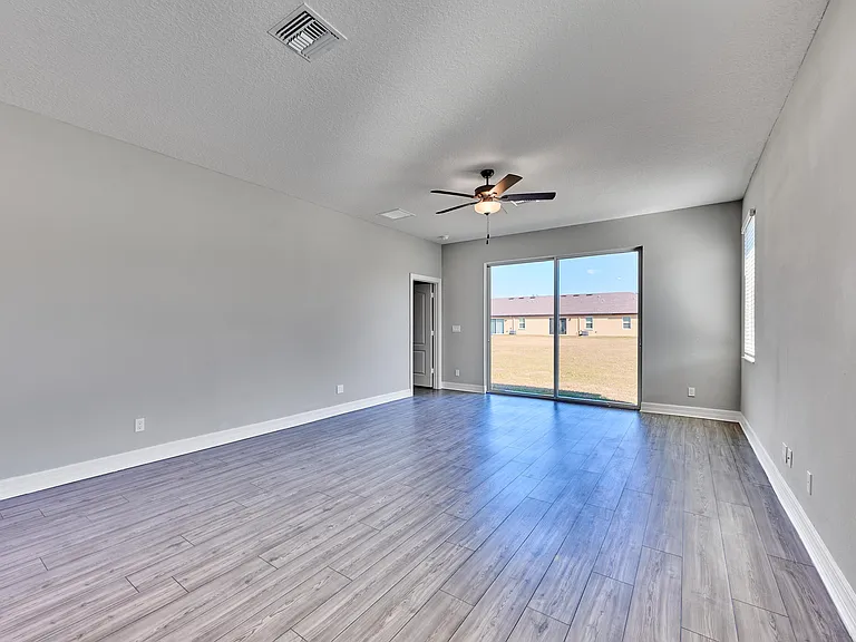 1810 Celebration Dr — Photo 49
