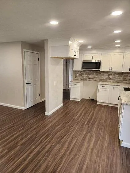 726 Vanderbilt Dr — Photo 5