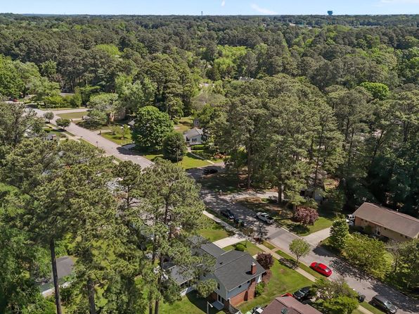 3501 Arrowwood Dr, Raleigh, NC 27604