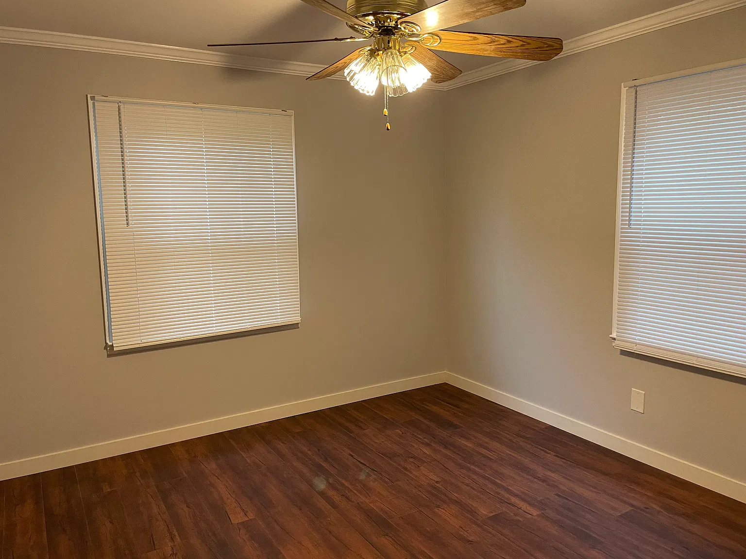 100 Thomas Blvd — Photo 1