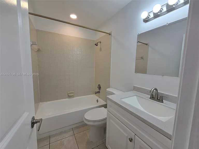 2231 SW 80th Ter #2231 — Photo 11