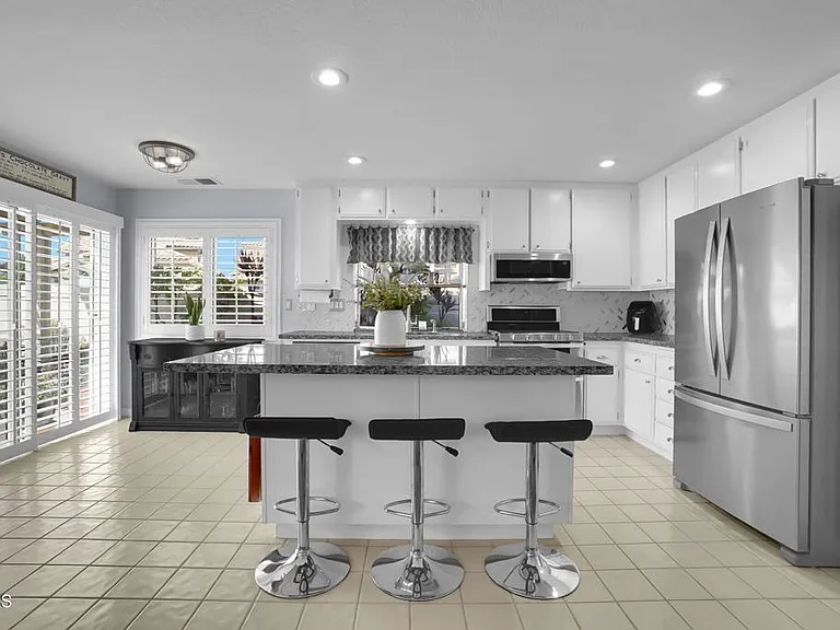 885 Oakland Hills Dr — Photo 21
