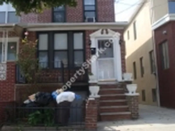 2474 E 3rd St, Brooklyn, NY 11223