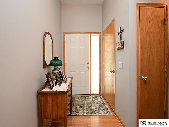 3rd image of 17115 Joanne Dr