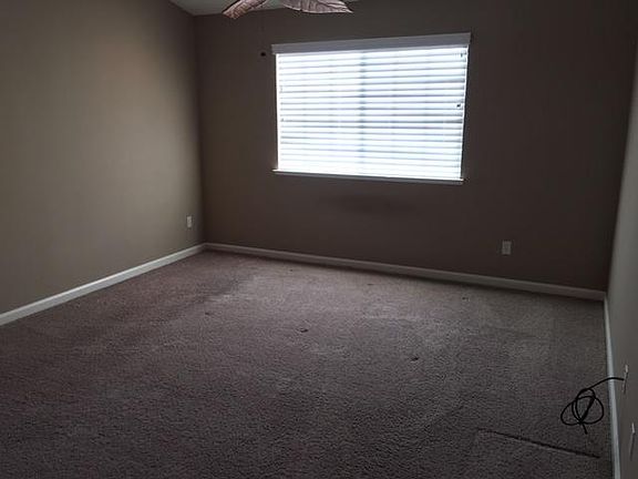 3rd image of 21 Meridian Ct