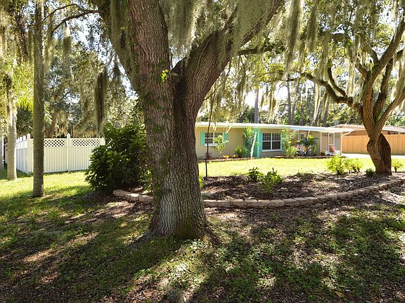 4th image of 3798 Dover Dr