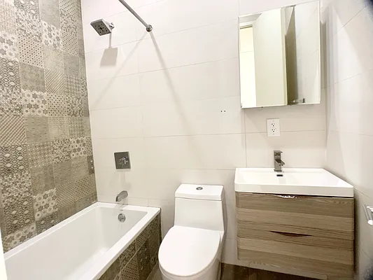 Rented by Green Leaf Management, LLC | media 11