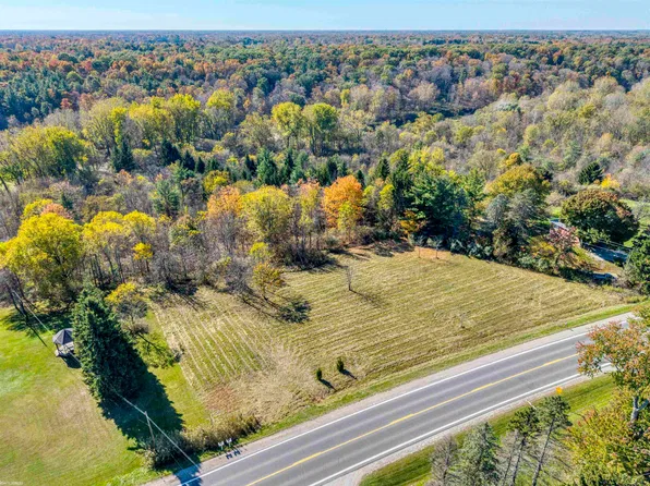 Vincent Rd, North Street, MI 48049