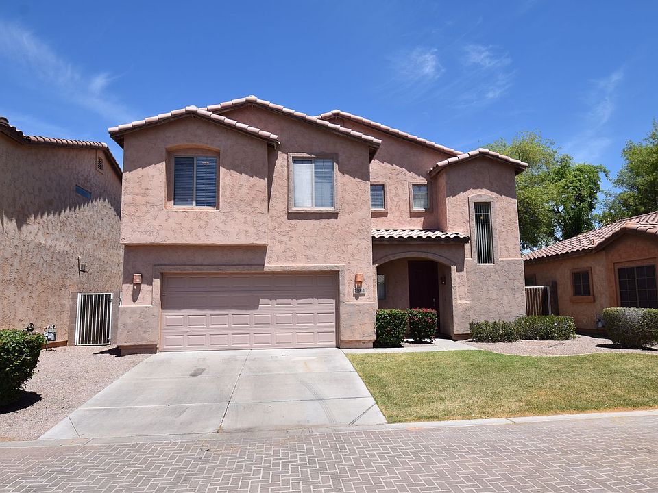1st image of 2584 E Bellerive Dr