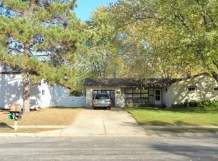 100 4th Ave NW, Isanti, MN 55040