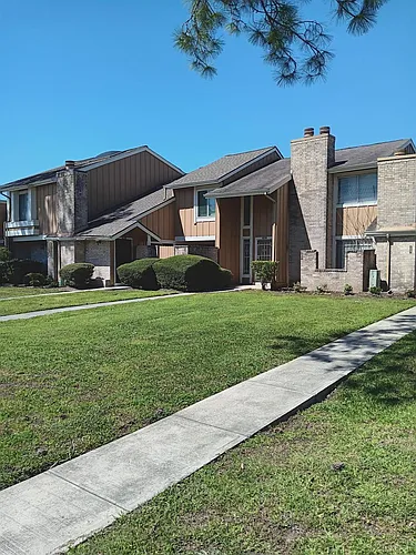 6226 W Airport Blvd Photo 1