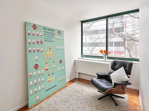 3rd image of 275 Greenwich St APT 2B