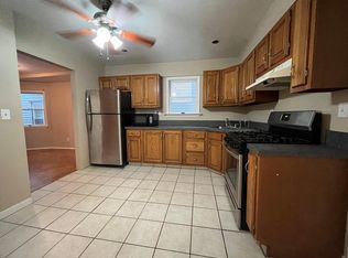 36 W 42nd St APT 2, Bayonne, NJ 07002