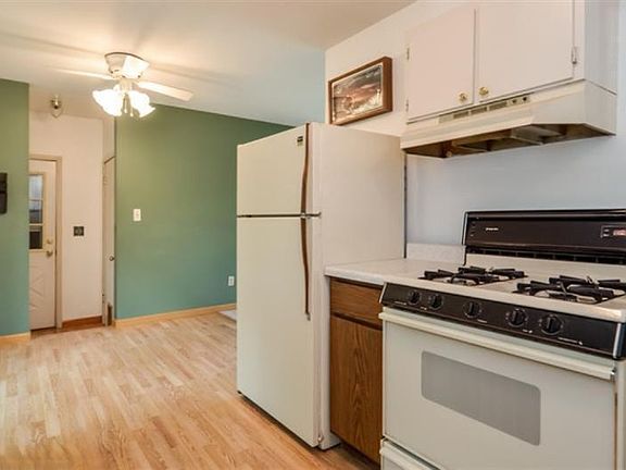3rd image of 1870 Junewood Ct