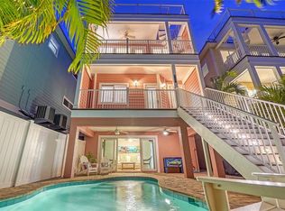 3107 Avenue E, Holmes Beach, FL 34217
