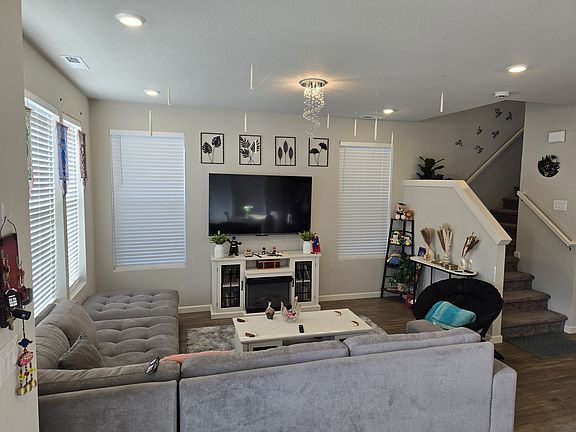 4th image of 8425 SE Crabapple St