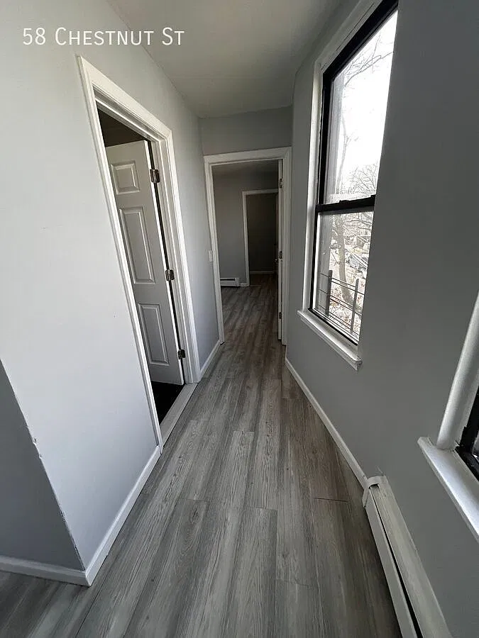 58 Chestnut St — Photo 4