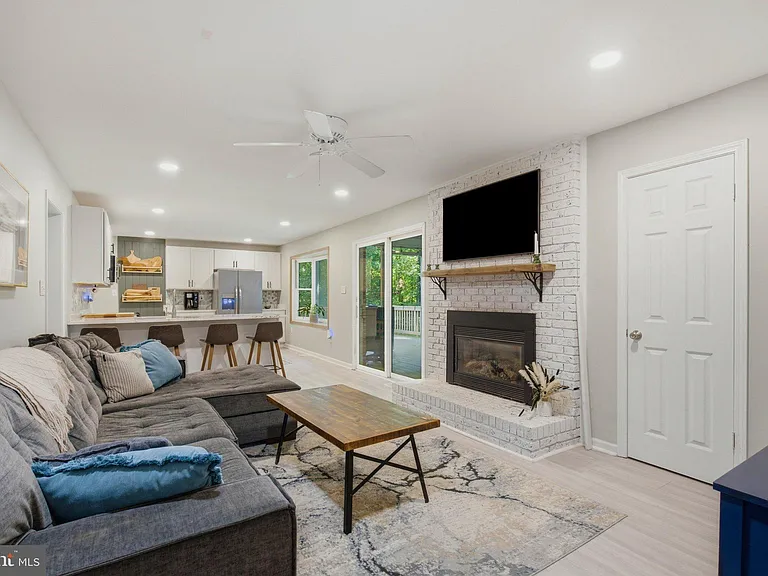 2641 Dogwood Ln — Photo 17