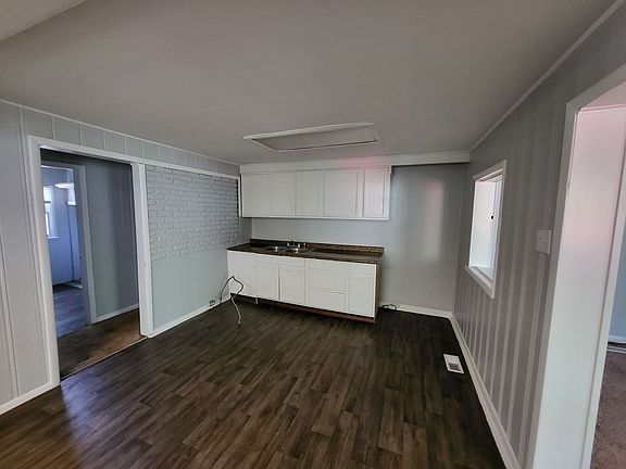 5th image of 3742 N Kercheval Dr