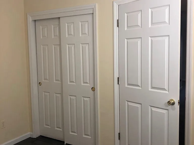 166 Surrey Ct #166 — Photo 23