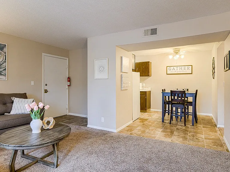 One Bedroom A (Traditional) - 1 Bed / 1 Bath - 720 Sq.Ft.