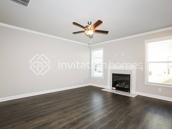 4th image of 2823 Wild Santana Way