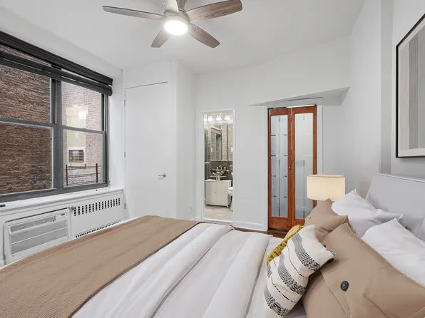 112 West 72nd Street image 3 of 14