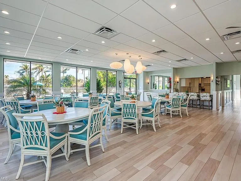 555 Park Shore Dr #B-408 — Photo 27