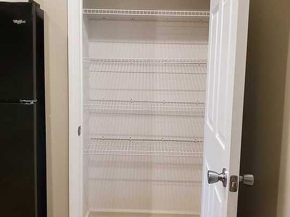 5th image of 142 Cane Creek Ln APT 107