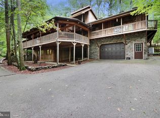 8116 Michaux Dr, Fayetteville, PA 17222