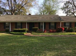 1115 Cloverdale Dr, Greenville, MS 38701