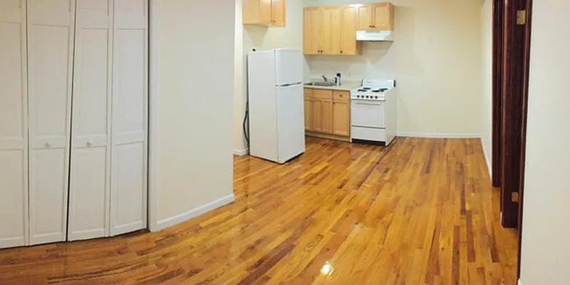 Rented by Urban Real Estate Inc | media 20