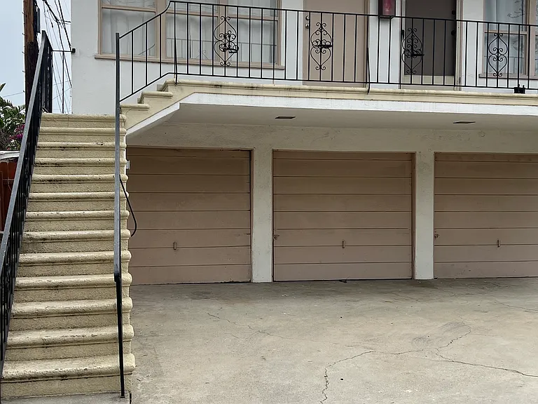 1711 W Alameda Ave #C — Photo 15
