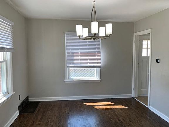 4th image of 2901 Lawndale Ave