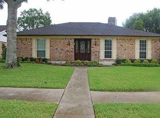 8815 Langdon Ln, Houston, TX 77036