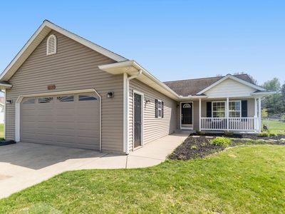 32777 Zinfandel Ave, Paw Paw, MI, 49079