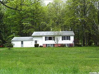 2nd image of 2458 Windsor Rd