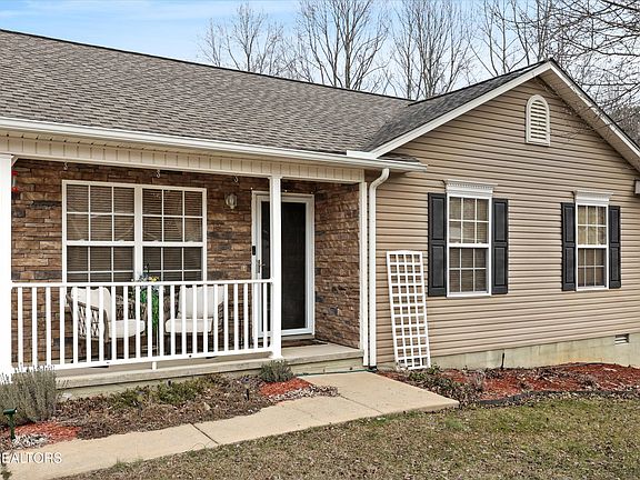 5th image of 6129 Burlwood Rd