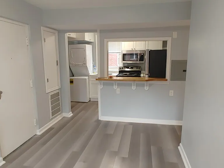 608 Eastern Ave NE #101 — Photo 1
