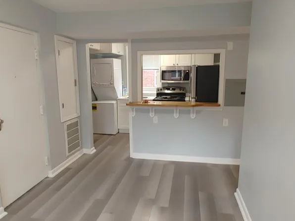 608 Eastern Ave NE APT 101, Washington, DC 20019