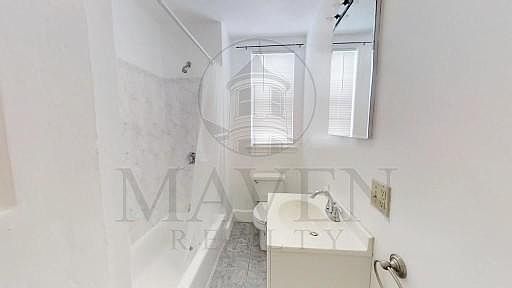 2nd image of 40 Hamilton Rd #2