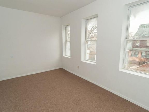3rd image of 117 Tremont Ave #2M