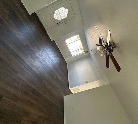 5th image of 940 Osborne Dr
