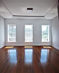 Rented by Crystalscity.com