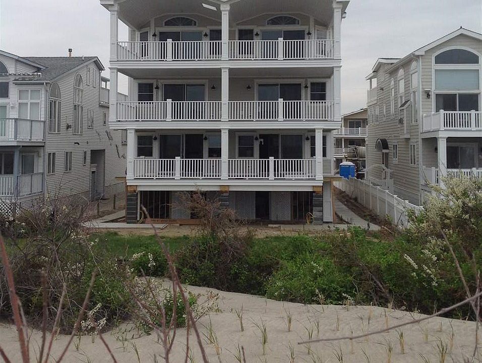 1st image of 7113 Pleasure Ave